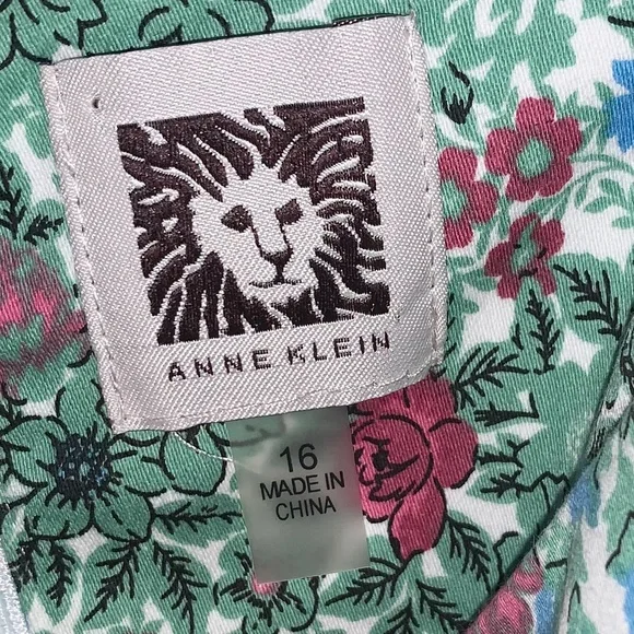 Anne Klein Sleeveless Floral Dress - Picture 10 of 10